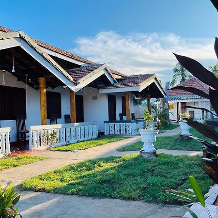 Little Fairy Home B&B Arugam Bay Esterno foto