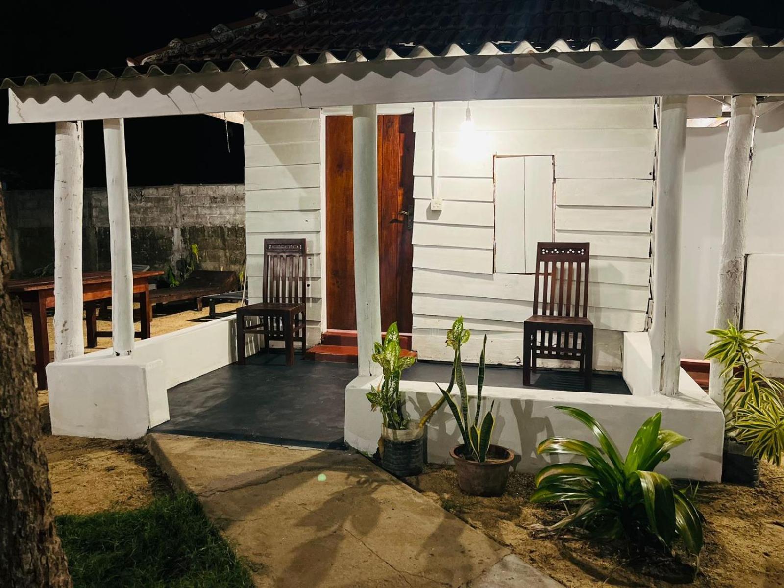Little Fairy Home B&B Arugam Bay Esterno foto