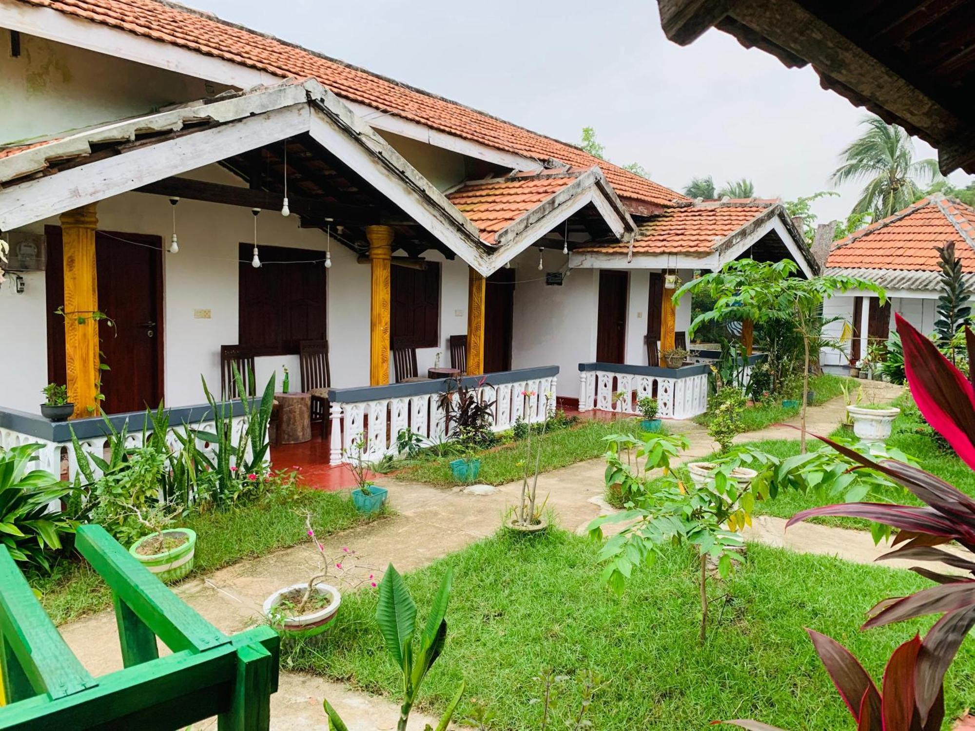 Little Fairy Home B&B Arugam Bay Esterno foto