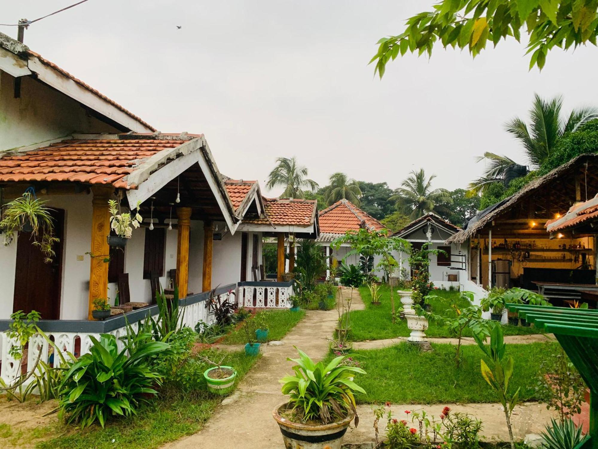Little Fairy Home B&B Arugam Bay Esterno foto