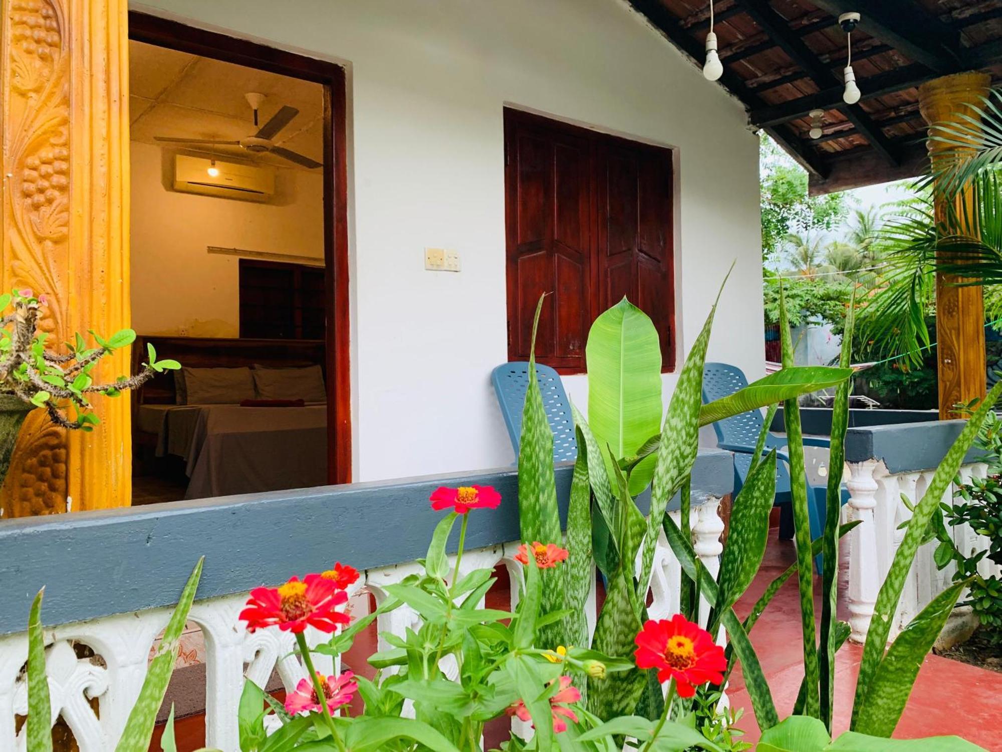 Little Fairy Home B&B Arugam Bay Esterno foto